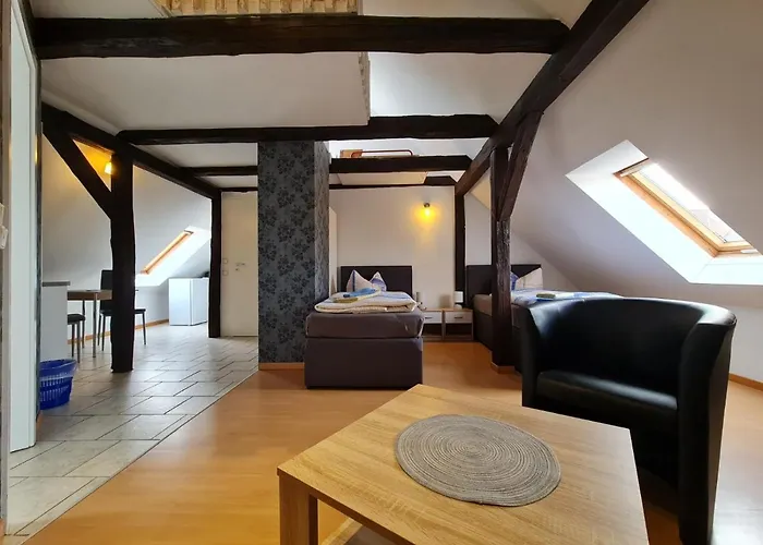 Zum Holzwurm Casa de hóspedes 3*